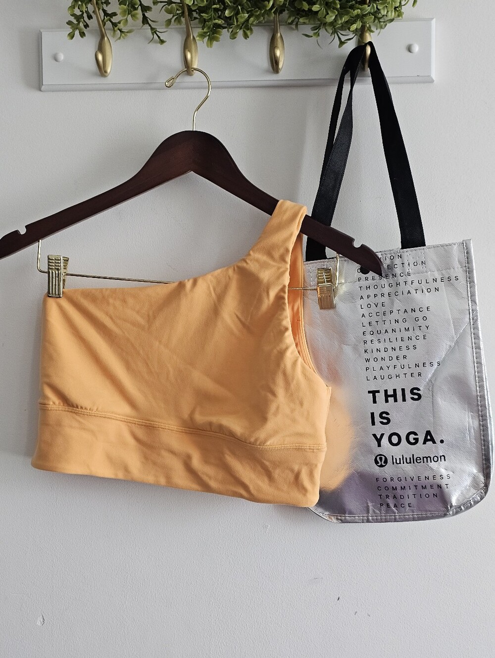 Lululemon One Shoulder Sports Bra Size 12 Orange + Silver Yoga Tote Bag - Picture 3 of 9